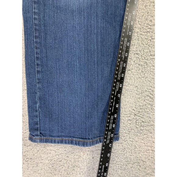 Wrangler Premium Quality Relaxed Fit Men's Jeans Size 40 x 32 Bootcut - Picture 8 of 10